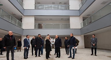 İzmir Büyükşehir Belediyesi ek hizmet binasına kavuşuyor