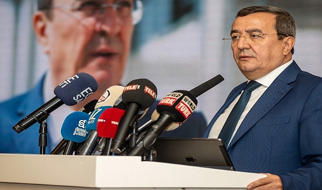 'İzmir'in liyakatli ellerinde aşılamayacak sorun yok'