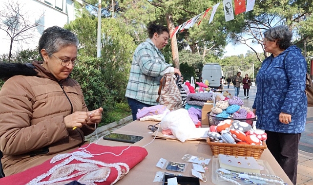 14 Şubat Sevgililer Günü’nde kadın emeği