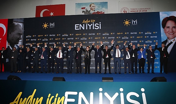 Akşener, belediye başkan adaylarını tanıttı