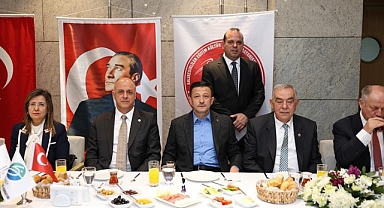 Balıkesir'li Dağ ile Özlale Balıkesirliler Derneği Kahvaltısında buluştu