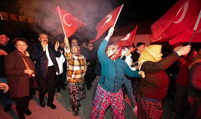 Başkan Kırgöz, 1200 araçlı konvoyla Deliktaş’ta seçim startını verdi.