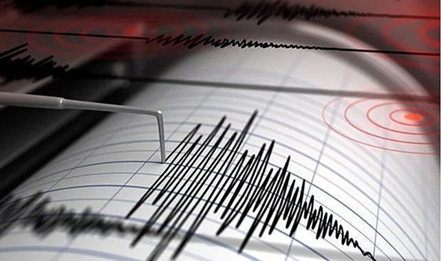 Bir deprem de Menderes açıklarında meydan geldi