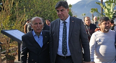 CHP adayı Karaca, gazetecilerle buluştu