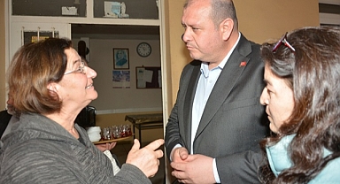 CHP’li Çiçek Ziyaretlerini Sürdürüyor