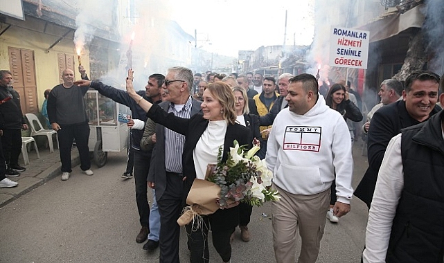 CHP’li Mutlu hemşehri dernekleri ve Romanlarla buluştu: Herkes eşit yurttaş olacak