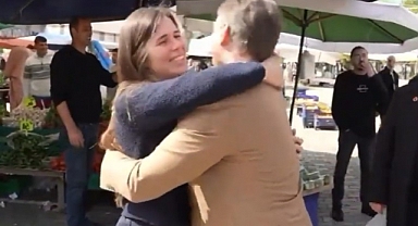 CHP'li ve MHP'li aday birbirine sarılıp başarı diledi