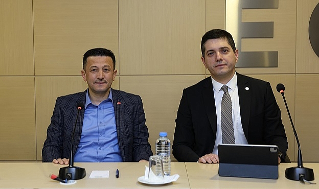 Dağ, genç iş insanlarıyla buluştu