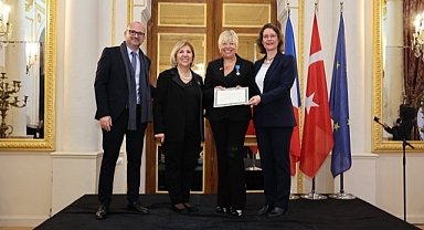 Işınsu Kestelli’ye Fransa’dan Devlet Nişanı