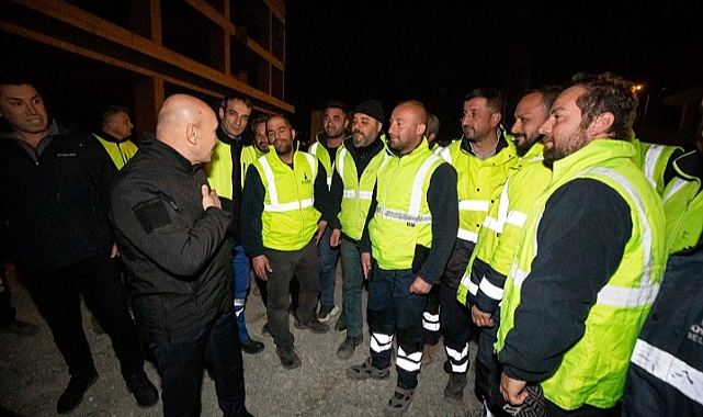 İzmir afet bölgesiyle dayanışmayı sürdürüyor