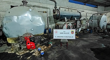 İzmir'de 11 bin litre kaçak akaryakıt ele geçirildi