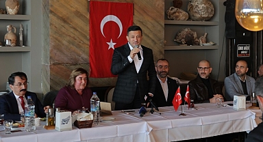 İzmir'in şehr-i emini olmaya talibim!