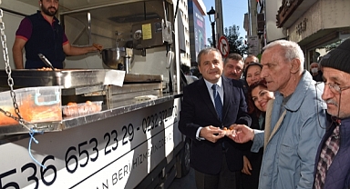 Karşıyaka’da lokma döküldü, dualar okundu