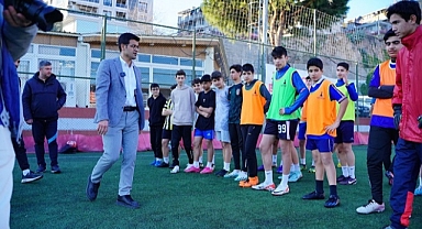 Kırkpınarlı genç sporcularla buluştu