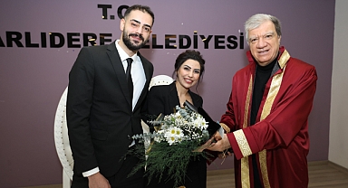 Narlıdere’de Çiftlere 14 Şubat Sürprizi