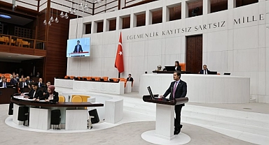 Okula Sokulan Maket Tabut Etkinliğini Meclis’e Taşıdı Ve Milli Eğitim Bakanına Seslendi…