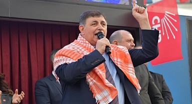 Parti logolarını kullanmıyorlar çünkü utanıyorlar
