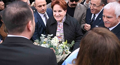 Akşener Çankaya'da esnafı ziyaret etti
