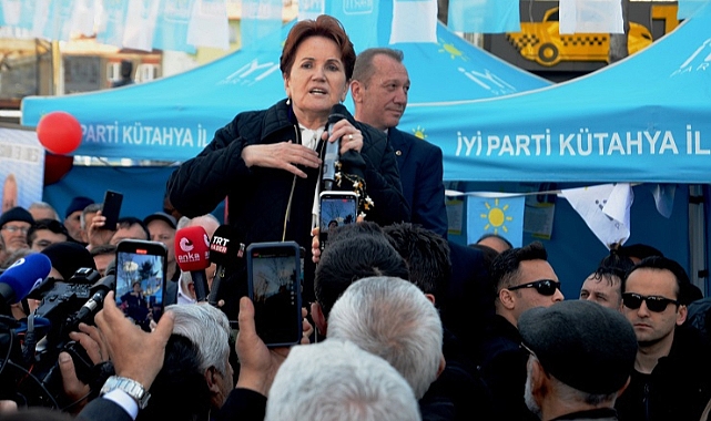 Akşener Kütahya'da esnafı ziyaret etti