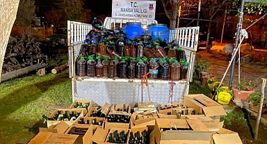 Alaşehir'de 2 bin 44 litre kaçak içki ele geçirildi