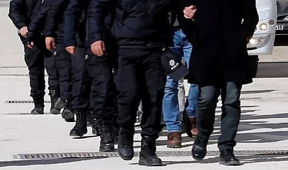 Balıkesir'de uyuşturucu operasyonlarında yakalanan 10 zanlı tutuklandı