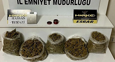 Bavula gizlenmiş 2 kilo 510 gram esrar ele geçirildi