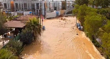 Bodrum'da içme suyu isale hattı patladı