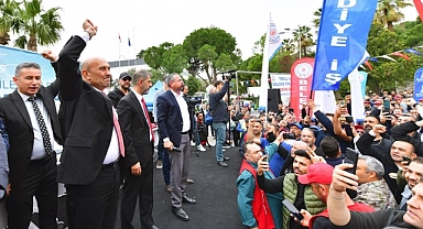 “Bu kavga da bitmez bu sevda da”