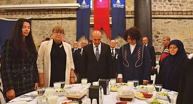 “Bu şehirde bir kardeşiniz var”