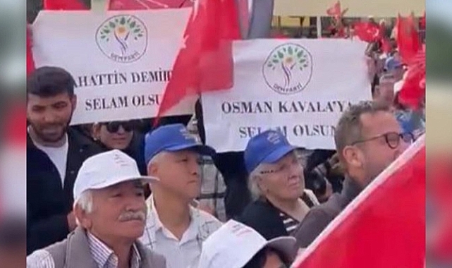 CHP Alanya Mitingi’nde tepki çeken pankartlar |