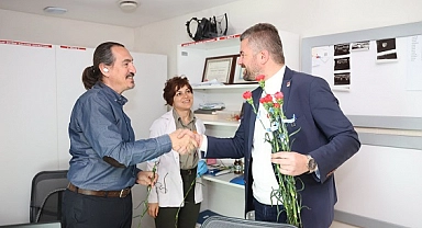 CHP’li Duman’dan sağlık çalışanlarına sürpriz