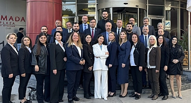 DSP'nin İzmir büyükşehir ve ilçe belediye başkan adayları tanıtıldı