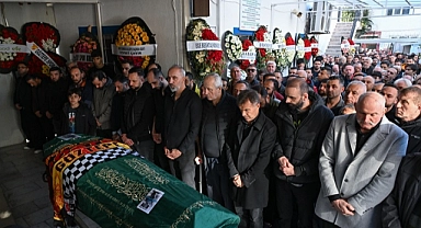 Ersen Martin, İzmir'de toprağa verildi