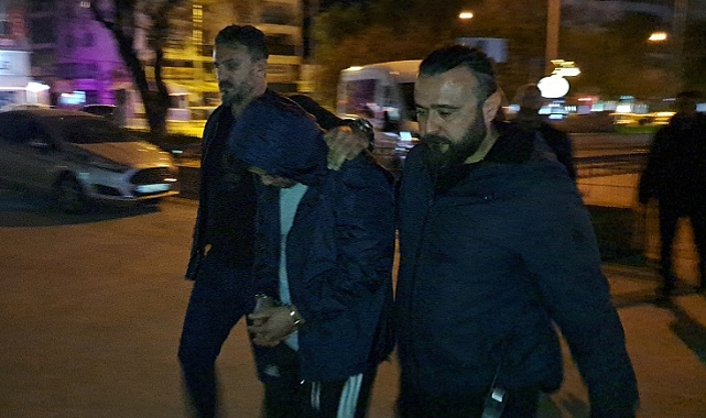 Evinde ölü bulundu