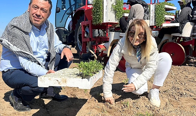 "Foça, Turizmin Parlayan Yıldızı olacak, halkın yüzü gülecek"
