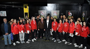 Genç sporculara övgüler yağdırdı! Köylerde tam mesai…