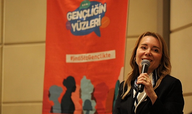 Gençler sordu, Mutlu yanıtladı