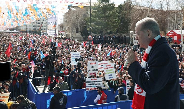Gençlerimizi hedef almak zihniyet bozukluğunun işaretidir