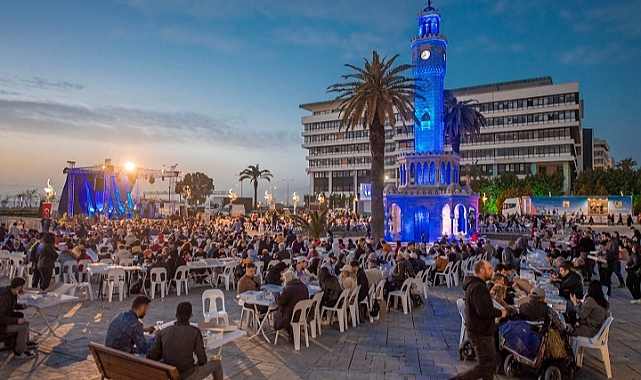 İzmir dayanışması Ramazan’da da sürecek