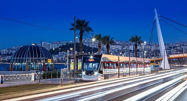İzmir’in tramvay filosu büyüyor