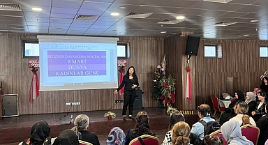 Kadınlar hem eğlendi hem bilgilendi