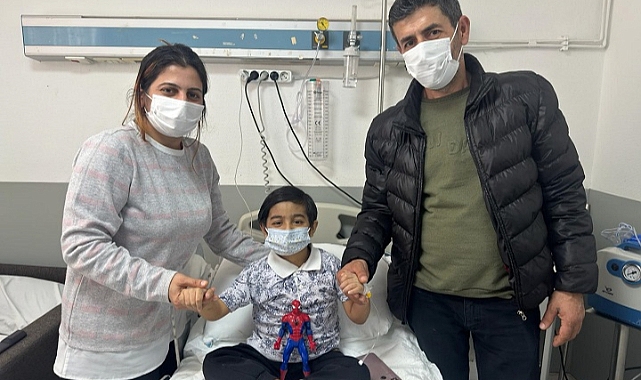 Karaciğer bekleyen minik Emir'e şans ikinci kez güldü