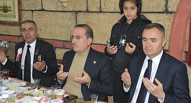 Kemalpaşa'da gaziler ve şehit aileleri onuruna iftar programı düzenlendi