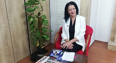 Köşeye Sıkışınca Bayrağa Sığındılar