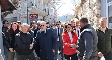 Köy Köy Gezen Genel Başkan