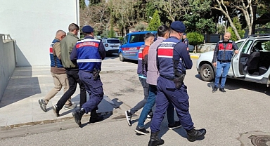 Manisa'daki terör operasyonunda yakalanan 2 kişi tutuklandı