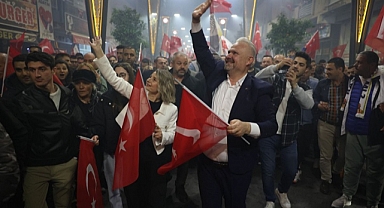 Menemen'de Muhteşem Kortej