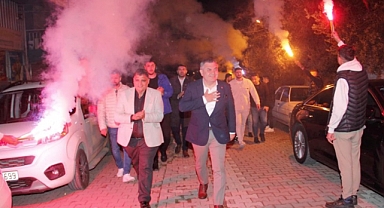 Nisan gelecek yüzler gülecek