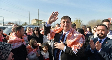 Ödemiş’in köylerine Kocaoğlu selamıyla girdi