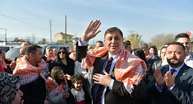 Ödemiş’in köylerine Kocaoğlu selamıyla girdi